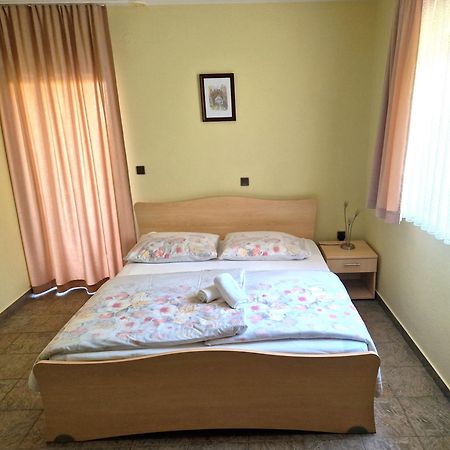 Cosy Villa Near The Beach Задар Екстериор снимка