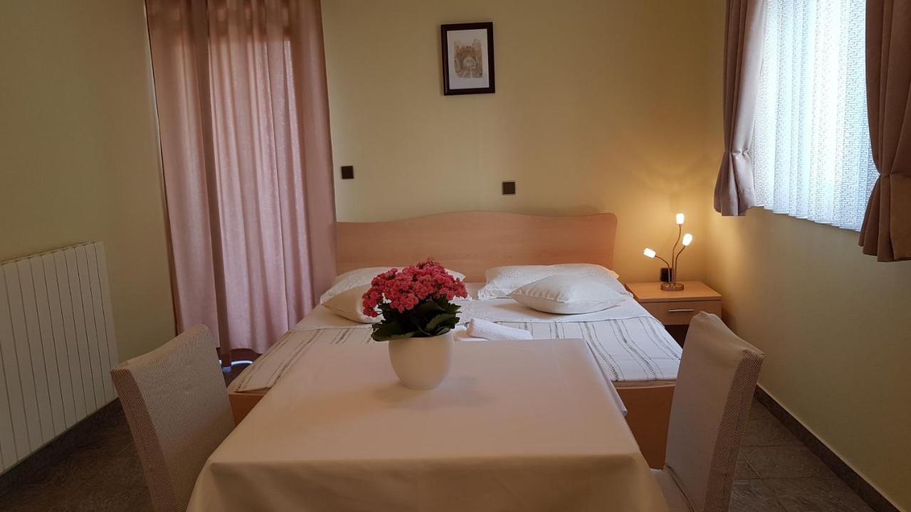 Cosy Villa Near The Beach Задар Екстериор снимка