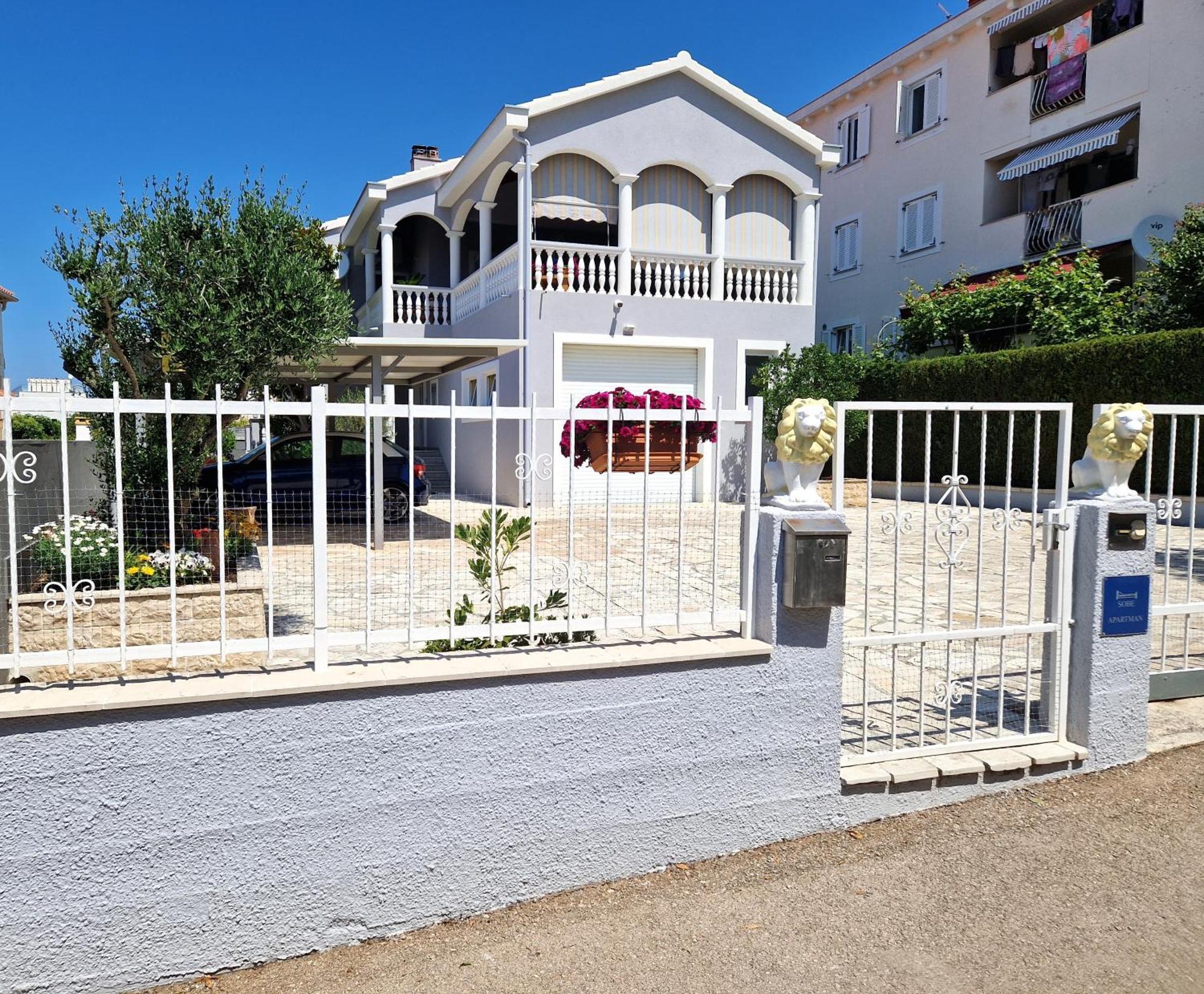 Cosy Villa Near The Beach Задар Екстериор снимка